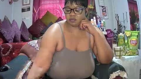 itumeleng74 online show from 11-11-25, 07:08