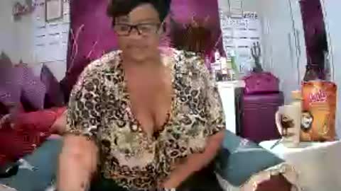 itumeleng74 online show from 06-27-26, 06:07
