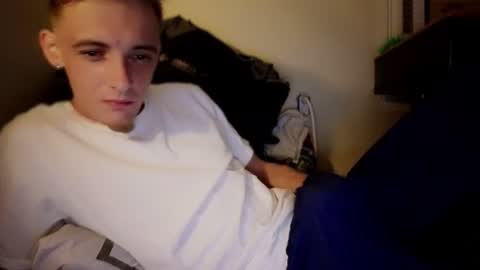 Snapshot of itzd123 chatting on 07-22-26, 08:50 itzd123 online show from 07-22-26, 08:50