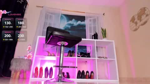 Call me Itzel   online show from 10-07-25, 01:19