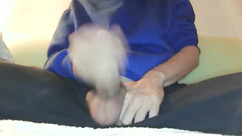 Iuuuf2 or Samel online show from 12-27-24, 04:36