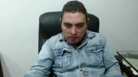Snapshot of ivan_sexyx chatting on 01-15-25, 04:04 Ivan M online show from 01-15-25, 04:04