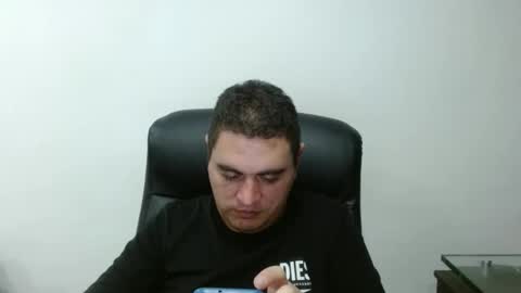 Snapshot of ivan_sexyx chatting on 01-23-25, 03:05 Ivan M online show from 01-23-25, 03:05