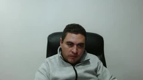 Snapshot of ivan_sexyx chatting on 01-26-25, 05:13 Ivan M online show from 01-26-25, 05:13