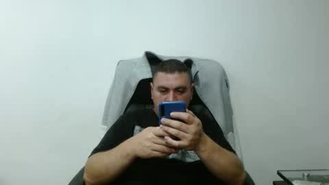 Snapshot of ivan_sexyx chatting on 02-04-25, 02:39 Ivan M online show from 02-04-25, 02:39