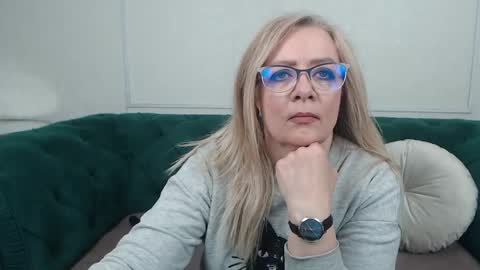 ivanacharm online show from 05-03-26, 03:12