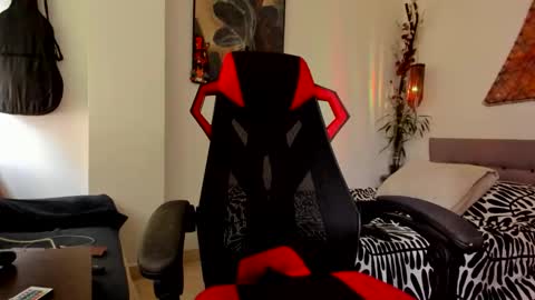 ivan online show from 04-21-26, 04:12