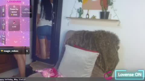Snapshot of ivanna_dl chatting on 05-31-26, 02:20 Ivanna online show from 05-31-26, 02:20