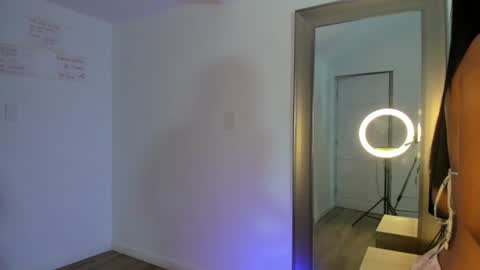 IV A N N A   online show from 07-22-26, 12:08