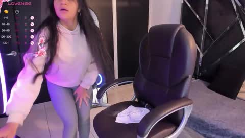 ivannaa18 online show from 11-07-25, 04:01