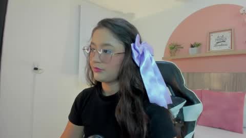 I V E T T E online show from 05-13-26, 07:55
