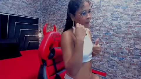 Snapshot of ivisbouncyass chatting on 02-13-25, 11:17 Ivis online show from 02-13-25, 11:17