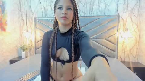 Snapshot of ivisbouncyass chatting on 02-27-25, 12:02 Ivis online show from 02-27-25, 12:02