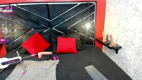 Snapshot of ivisbouncyass chatting on 11-11-25, 12:16 Ivis online show from 11-11-25, 12:16