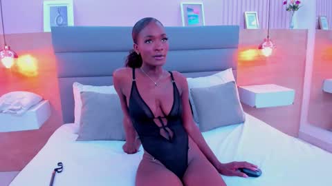 Ivonne Duval  online show from 03-06-26, 04:58