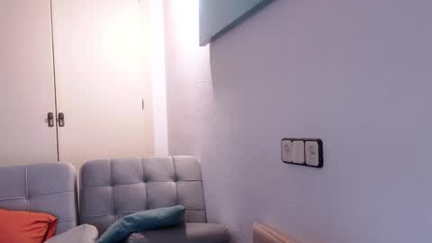 Ivonne online show from 02-21-25, 08:51