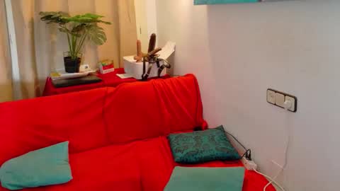 Snapshot of ivonne_hilton chatting on 06-05-26, 09:37 Ivonne online show from 06-05-26, 09:37