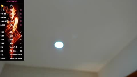 Snapshot of ivonnylee_21 chatting on 04-18-26, 10:52 Ivonny Lee online show from 04-18-26, 10:52
