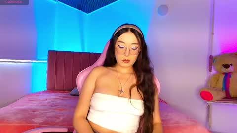 Snapshot of ivory_dlacour chatting on 06-09-26, 12:06 online show from 06-09-26, 12:06