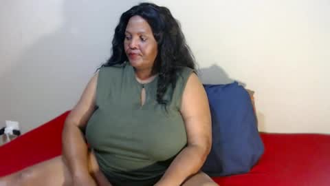 IVORYTITS48 online show from 06-19-26, 07:17