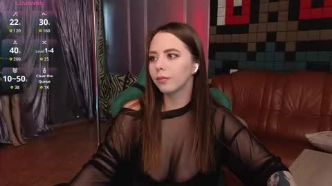 Snapshot of ivorywood_ chatting on 09-28-25, 10:31 ivorywood_ online show from 09-28-25, 10:31