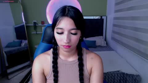 Snapshot of ivvoncute chatting on 05-21-26, 01:56 ivvoncute online show from 05-21-26, 01:56