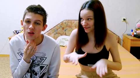 Ivy and Lester online show from 03-09-25, 06:11