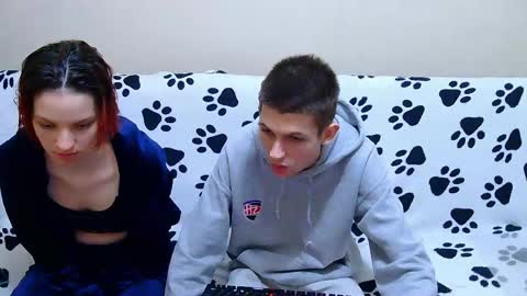Snapshot of ivy__lester chatting on 05-06-26, 03:35 Ivy and Lester online show from 05-06-26, 03:35