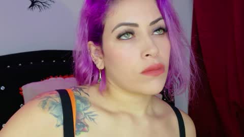 Diana Rojas  online show from 05-18-26, 04:29