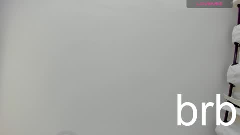 Snapshot of ivy_and_molly chatting on 12-04-24, 03:21 Ivy and Molly online show from 12-04-24, 03:21