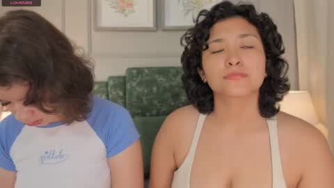 Snapshot of ivy_and_molly chatting on 12-12-24, 10:34 Ivy and Molly online show from 12-12-24, 10:34