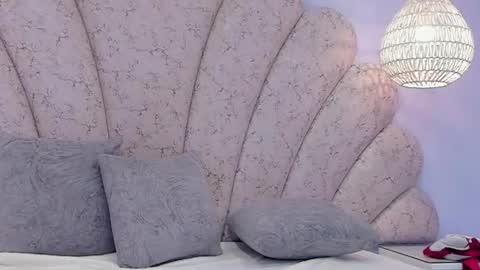 Snapshot of ivy_and_molly chatting on 09-12-25, 08:47 Ivy and Molly online show from 09-12-25, 08:47