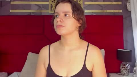 Snapshot of ivy_and_molly chatting on 09-14-25, 08:30 Ivy and Molly online show from 09-14-25, 08:30