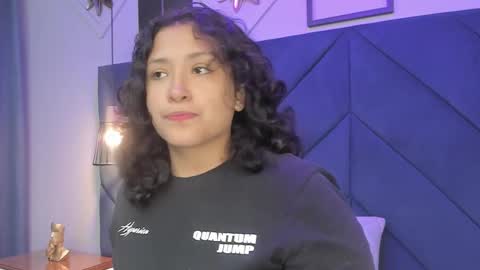 Snapshot of ivy_and_molly chatting on 09-28-25, 07:41 Ivy and Molly online show from 09-28-25, 07:41