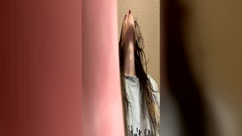 Snapshot of ivy_rose90 chatting on 06-06-26, 10:58 ivy_rose90 online show from 06-06-26, 10:58