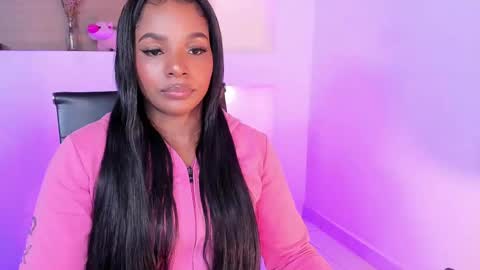 Snapshot of ivybliss8 chatting on 02-01-25, 12:05 i v y  b l i s s online show from 02-01-25, 12:05