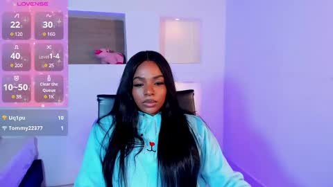 Snapshot of ivybliss8 chatting on 02-14-25, 04:52 i v y  b l i s s online show from 02-14-25, 04:52