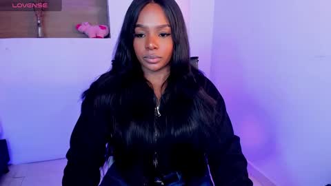 Snapshot of ivybliss8 chatting on 02-21-25, 11:55 i v y  b l i s s online show from 02-21-25, 11:55