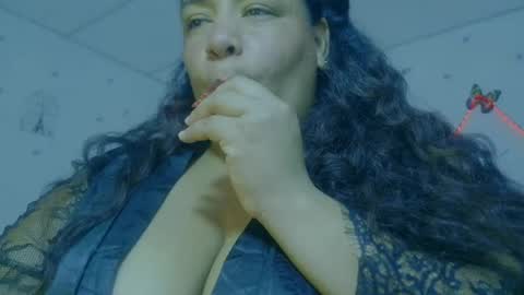 ivydesouza online show from 06-25-26, 07:51