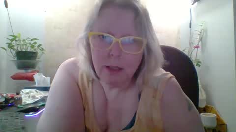ivyjane3522 online show from 05-11-26, 02:23