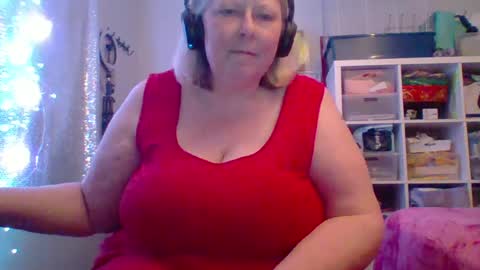 ivyjane3522 online show from 06-28-26, 03:23
