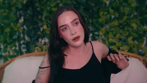 Miss Ivy online show from 11-20-25, 05:45