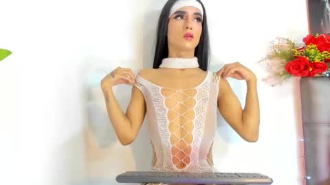 Snapshot of ivymilleer chatting on 02-20-26, 12:49 ivymilleer online show from 02-20-26, 12:49