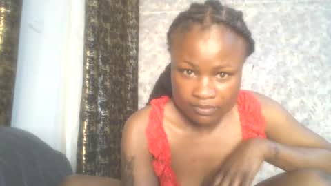 Snapshot of ivyqueen35 chatting on 08-07-26, 09:44 Ivy Queen online show from 08-07-26, 09:44