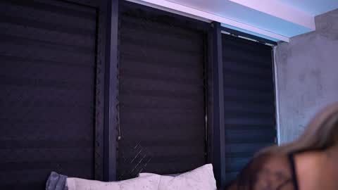 IvyRowa online show from 01-23-25, 10:33