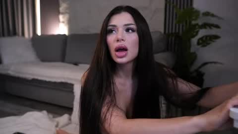 Ivy Belle online show from 05-17-26, 05:05