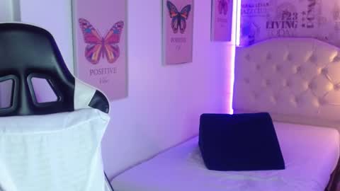 Ivy online show from 02-14-25, 11:42