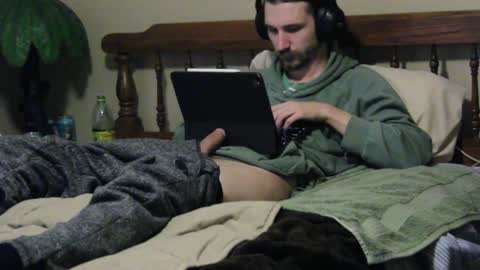 Snapshot of iwhitesmurf chatting on 11-12-25, 04:13 iwhitesmurf online show from 11-12-25, 04:13