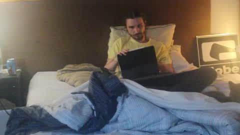 Snapshot of iwhitesmurf chatting on 11-25-25, 06:24 iwhitesmurf online show from 11-25-25, 06:24