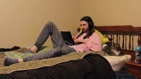 Snapshot of iwhitesmurf chatting on 12-21-25, 06:42 iwhitesmurf online show from 12-21-25, 06:42